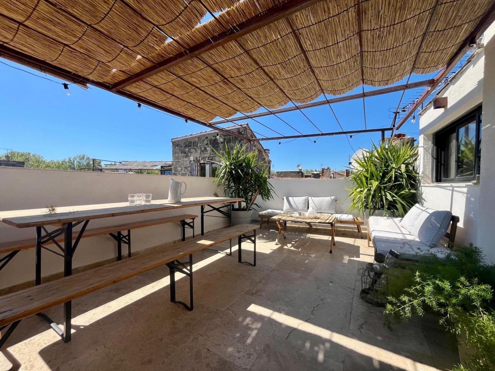 Maison Nomade, Clim - Terrasse Arles Bagian luar foto
